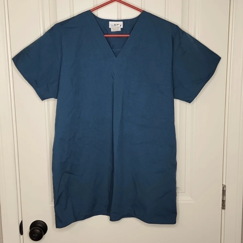 V Life Unisex Scrub Top with Pocket